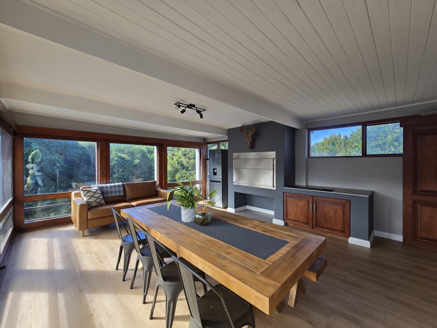 4 Bedroom Property for Sale in Bergsig Western Cape